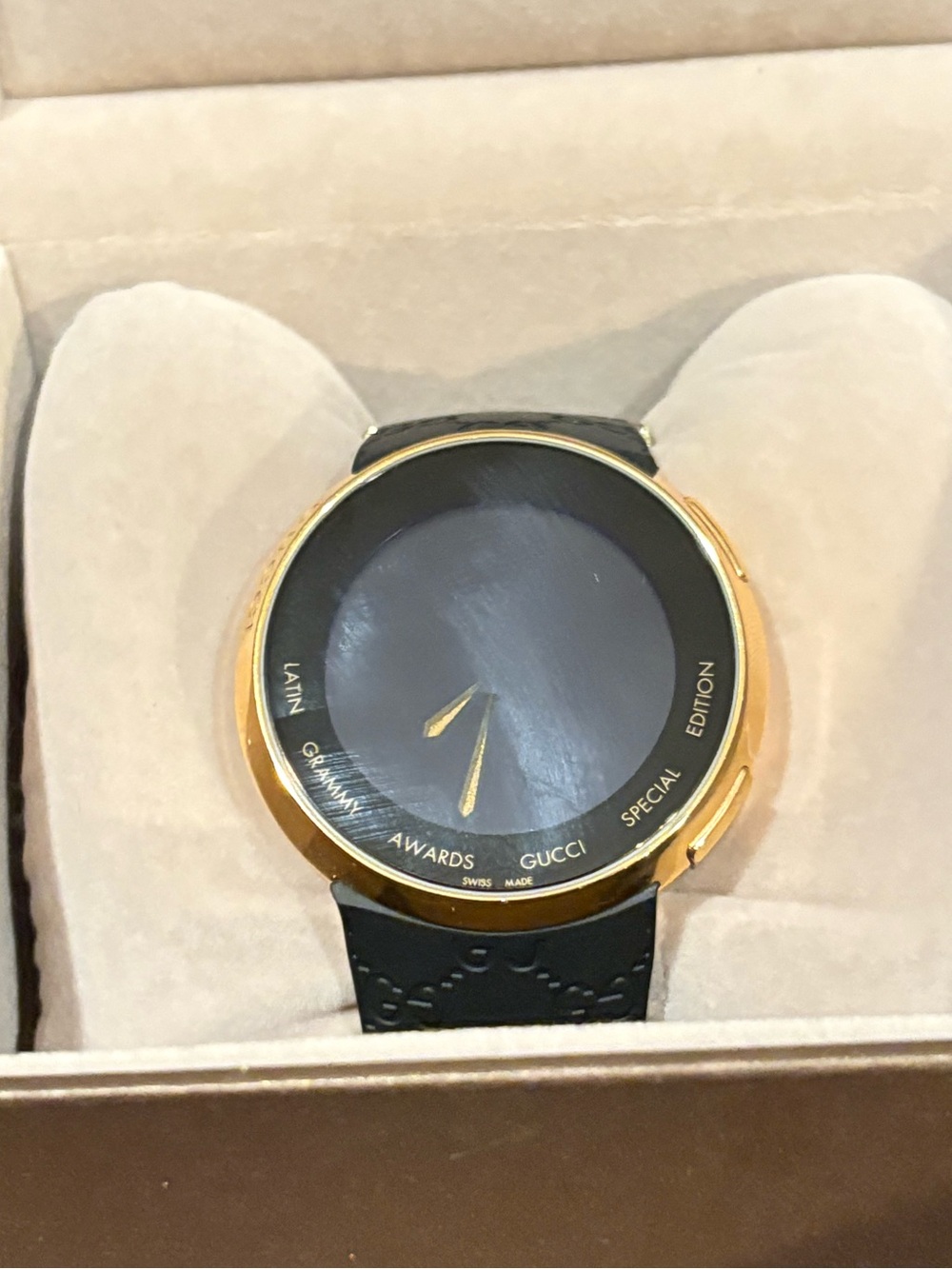 Gucci Black and Gold Men's Special Edition Watch